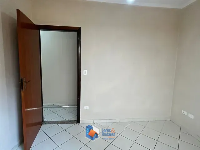 Casa com 150m² 3 quartos e 2 banheiros, à venda, no bairro Vila Zat em São Paulo