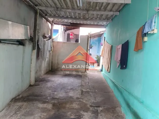 Casa 3 quartos e 2 banheiros, à venda, no bairro Jardim Satélite em São José dos Campos