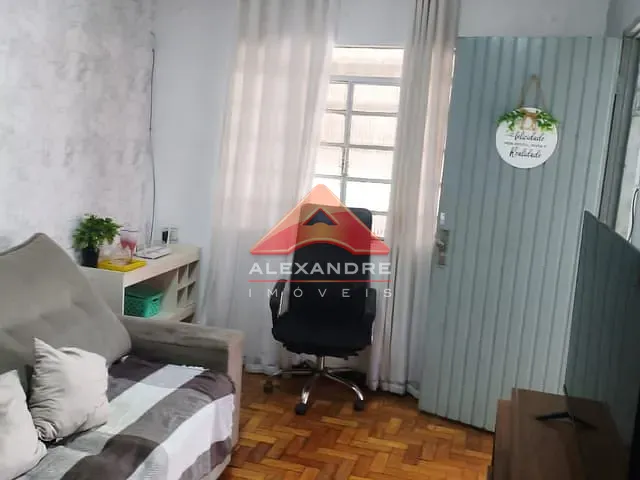 Casa 3 quartos e 2 banheiros, à venda, no bairro Jardim Satélite em São José dos Campos