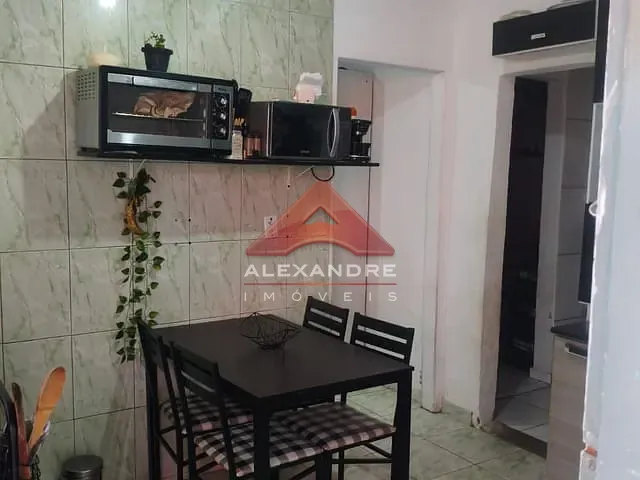 Casa 3 quartos e 2 banheiros, à venda, no bairro Jardim Satélite em São José dos Campos
