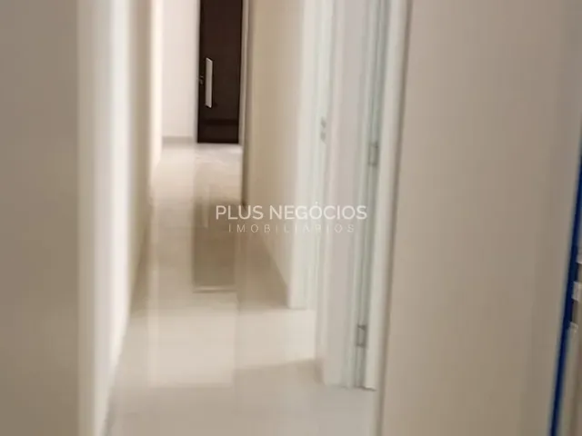 Casa com 200m² 3 quartos e 2 banheiros, à venda, no bairro Wanel Ville em Sorocaba