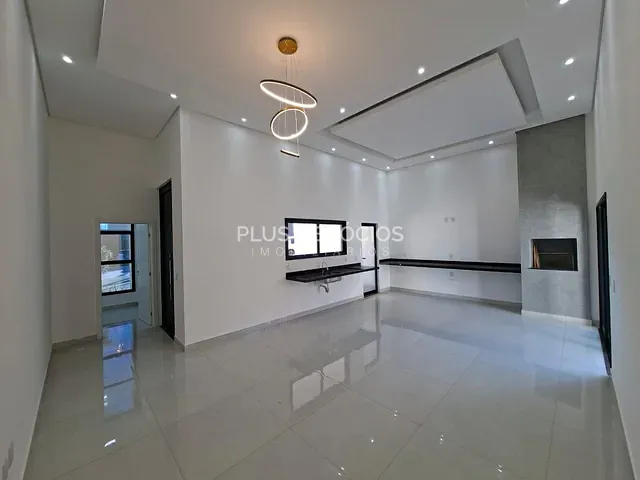 Casa com 200m² 3 quartos e 2 banheiros, à venda, no bairro Wanel Ville em Sorocaba
