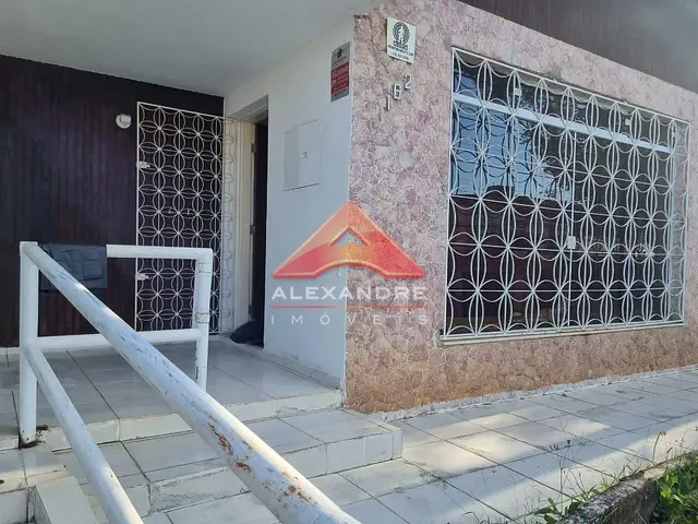 Casa 3 quartos e 1 banheiro, à venda, no bairro Monte Castelo em São José dos Campos