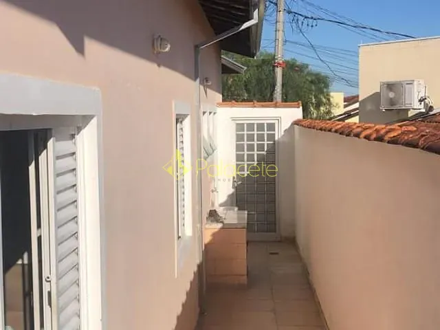 Casa com 125m² 2 quartos e 2 banheiros, à venda, no bairro Cidade Jardim em Taubaté