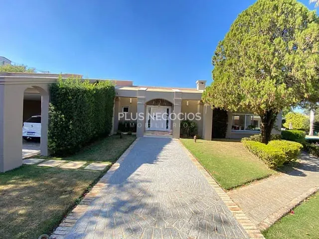 Casa com 4000m² 5 quartos e 8 banheiros, à venda, no bairro Chácaras Residenciais Santa Maria em Votorantim