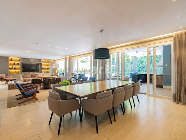 Casa com 2000m² 4 quartos e 5 banheiros, à venda ou para alugar, no bairro Condomínio Fazenda Boa Vista em Porto Feliz