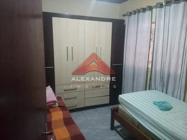 Casa 4 quartos e 2 banheiros, à venda, no bairro Jardim Paulista em São José dos Campos