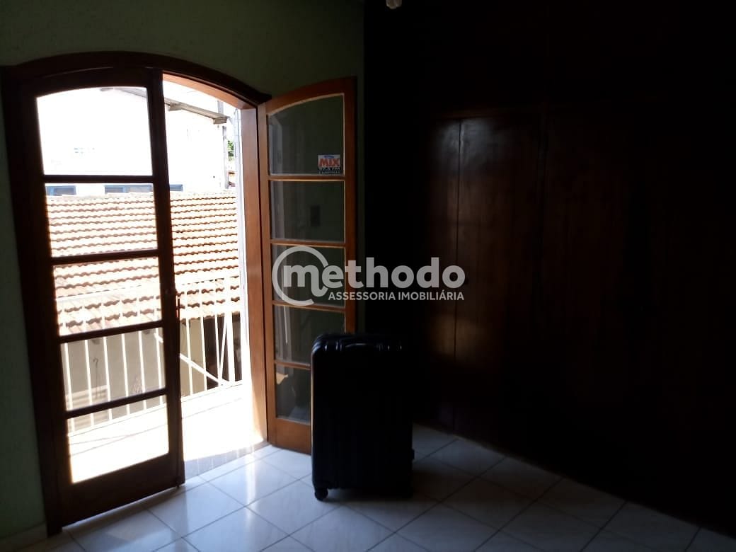 Casa, 3 quartos, 225 m² - Foto 15