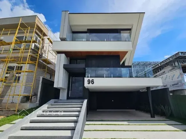 Casa com 330m² 4 quartos e 6 banheiros, à venda, no bairro Loteamento Terras Alpha em São José dos Campos