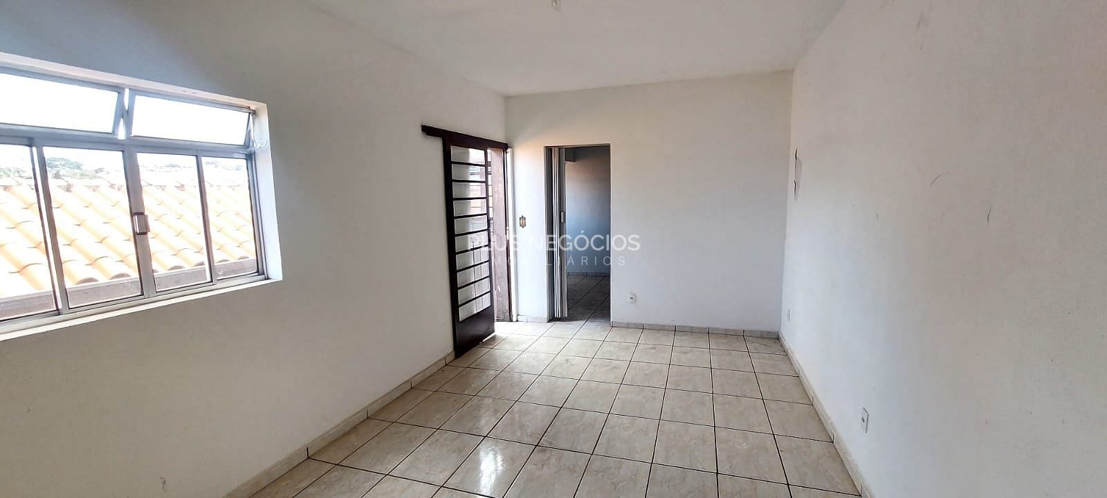Casa à venda com 2 quartos, 161m² - Foto 5