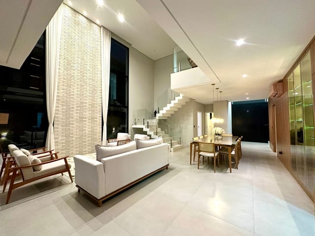 Casa com 467m² 5 quartos e 7 banheiros, à venda, no bairro Alphaville em Santana de Parnaíba