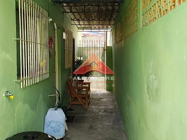 Casa 2 quartos e 1 banheiro, à venda, no bairro Bosque dos Eucaliptos em São José dos Campos
