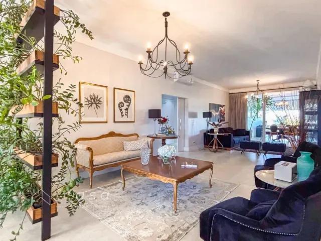 Casa com 576m² 4 quartos e 7 banheiros, à venda, no bairro Condomínio Residencial Alphaville II em São José dos Campos
