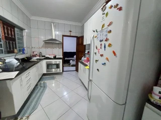 Casa 2 quartos e 1 banheiro, à venda, no bairro Bosque da Saúde em Taubaté