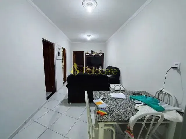 Casa 2 quartos e 1 banheiro, à venda, no bairro Bosque da Saúde em Taubaté
