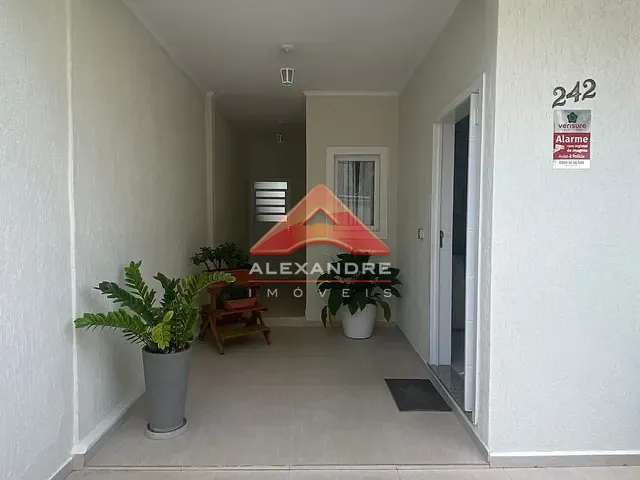 Casa com 150m² 3 quartos e 2 banheiros, à venda, no bairro Jardim América em São José dos Campos