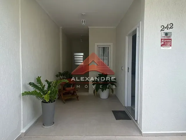 Casa com 150m² 3 quartos e 2 banheiros, à venda, no bairro Jardim América em São José dos Campos
