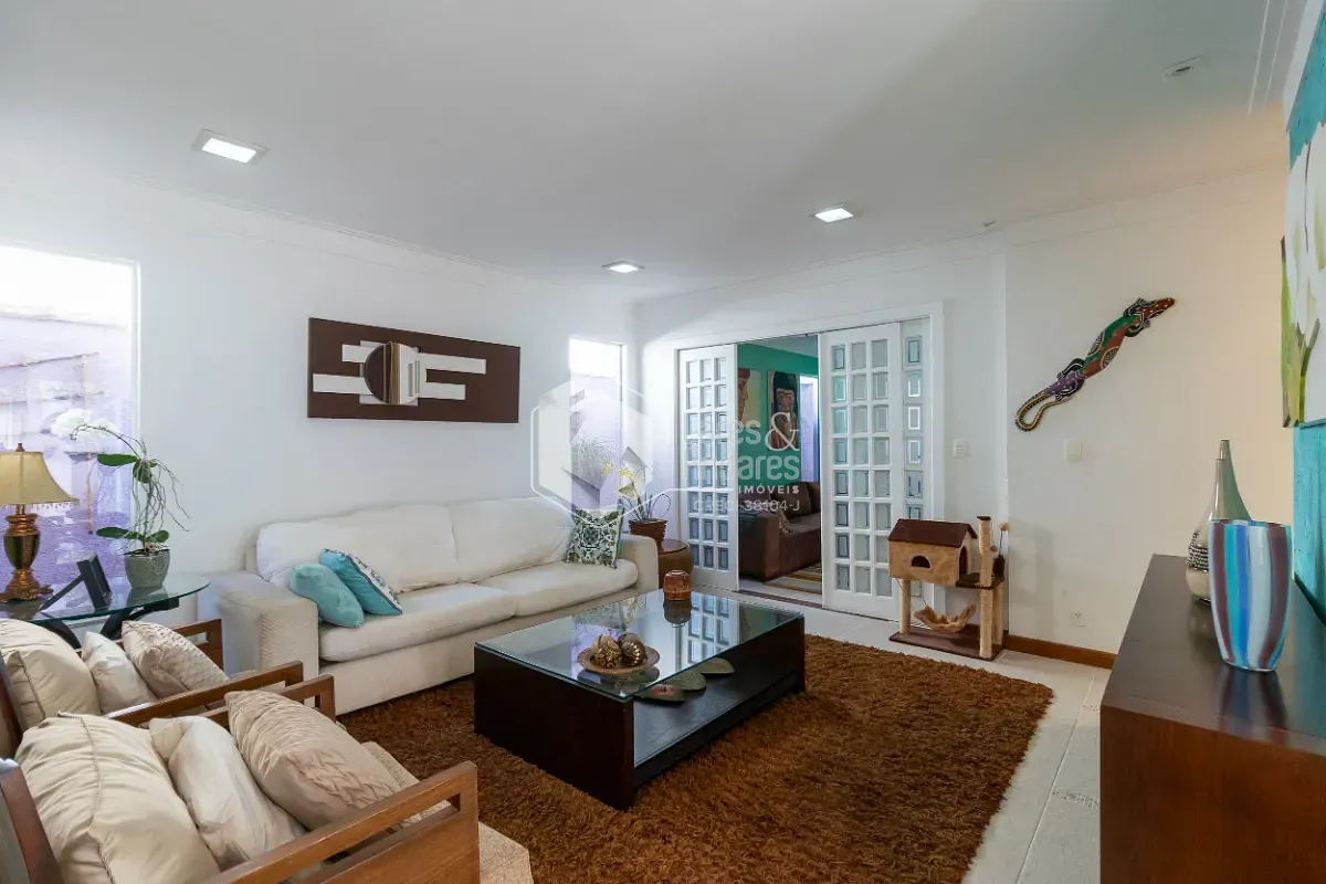 Casa, 3 quartos, 320 m² - Foto 1