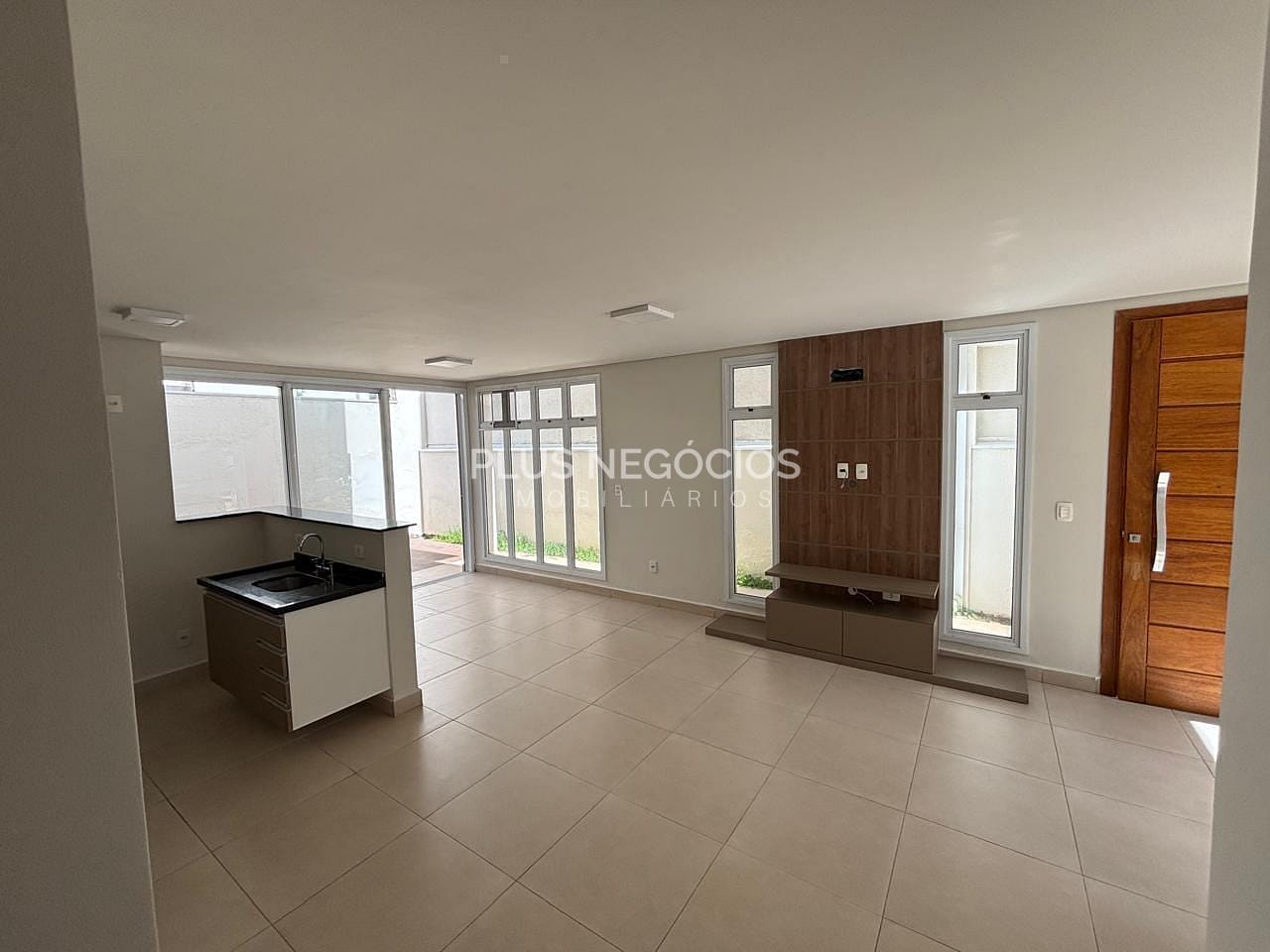 Casa à venda e aluguel com 3 quartos, 130m² - Foto 14