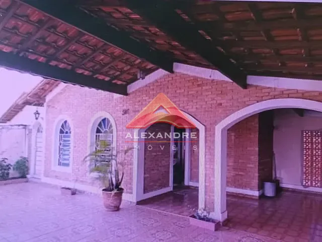 Casa 3 quartos e 1 banheiro, à venda, no bairro Jardim Satélite em São José dos Campos