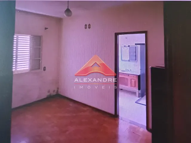 Casa 3 quartos e 1 banheiro, à venda, no bairro Jardim Satélite em São José dos Campos