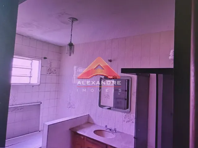 Casa 3 quartos e 1 banheiro, à venda, no bairro Jardim Satélite em São José dos Campos