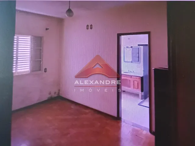 Casa 3 quartos e 1 banheiro, à venda, no bairro Jardim Satélite em São José dos Campos