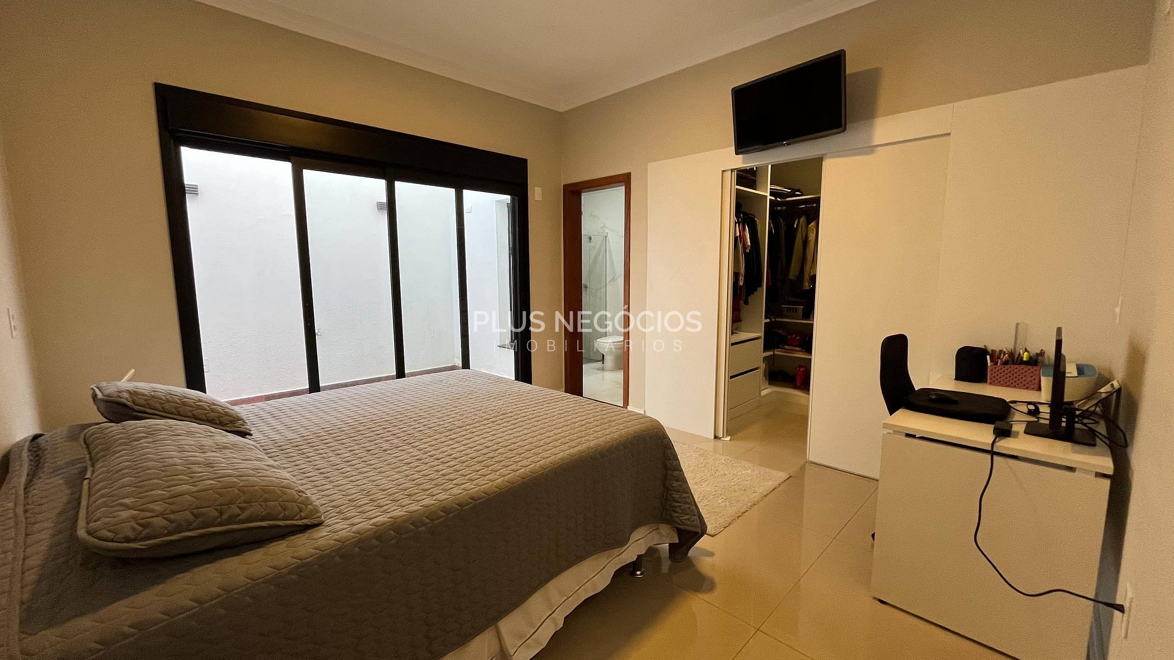 Casa, 3 quartos, 252 m² - Foto 17