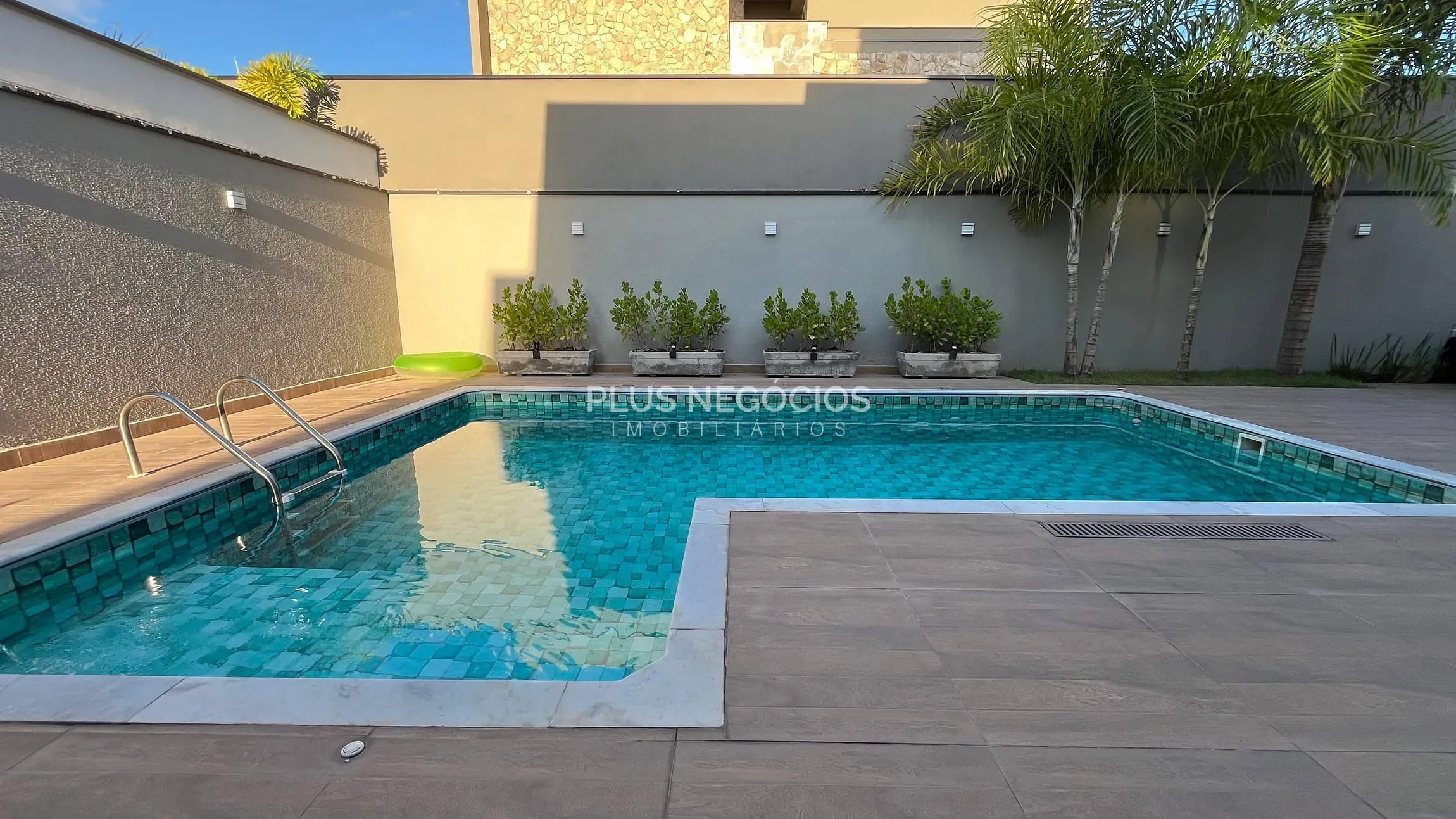 Casa, 3 quartos, 252 m² - Foto 3