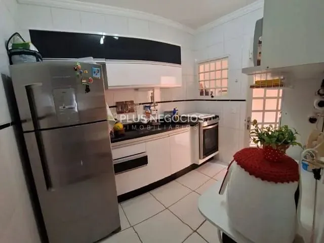 Casa 2 quartos e 2 banheiros, à venda, no bairro Jardim Wanel Ville V em Sorocaba