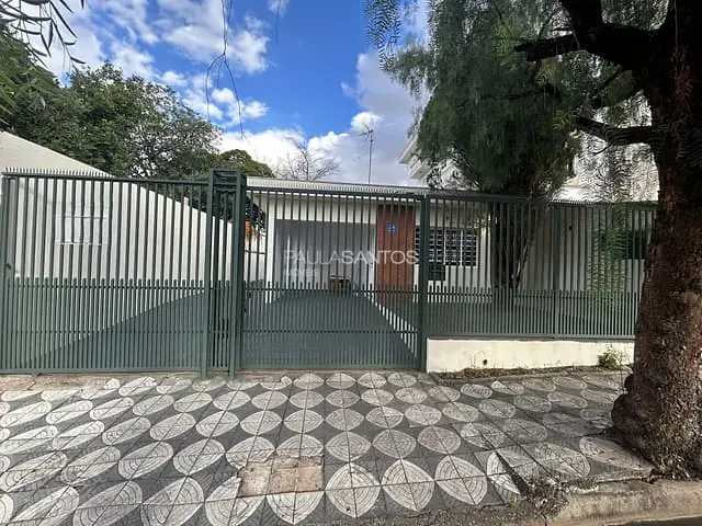 Casa com 300m² 3 quartos e 2 banheiros, à venda, no bairro Vila Fiori em Sorocaba