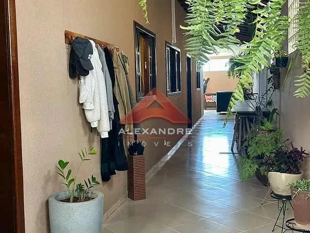 Casa 3 quartos e 3 banheiros, à venda, no bairro Vista Linda em São José dos Campos