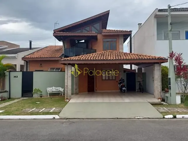 Casa com 275m² 2 quartos e 3 banheiros, à venda, no bairro Piracangaguá em Taubaté