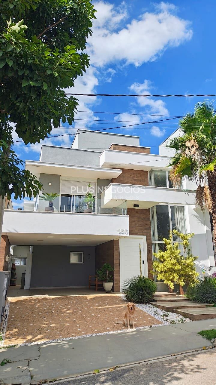 Casa, 3 quartos, 235 m² - Foto 1