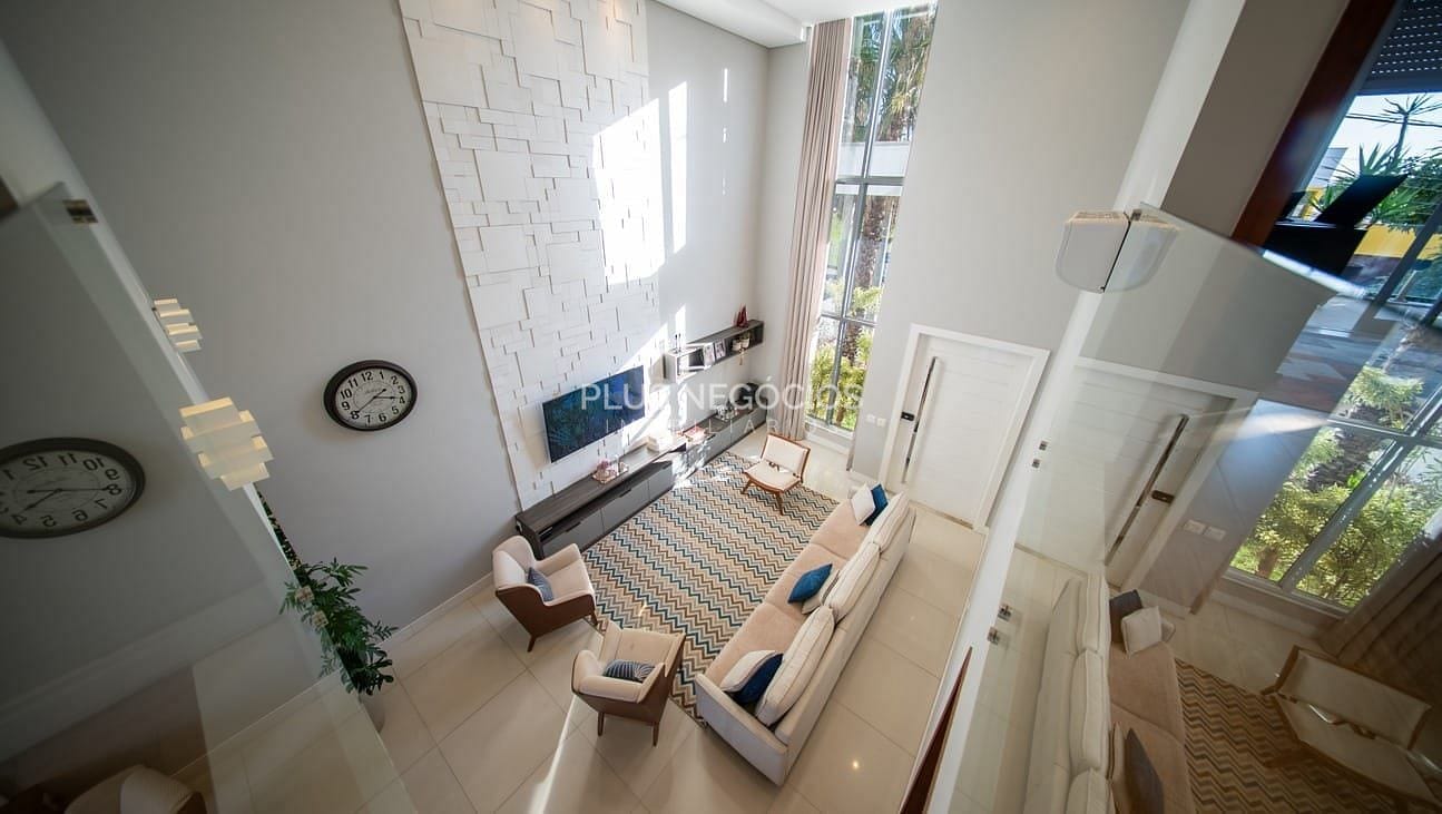 Casa, 3 quartos, 235 m² - Foto 3