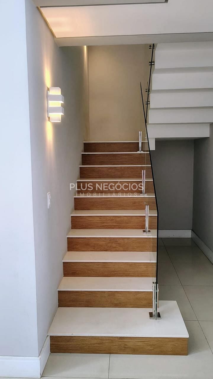 Casa, 3 quartos, 235 m² - Foto 55