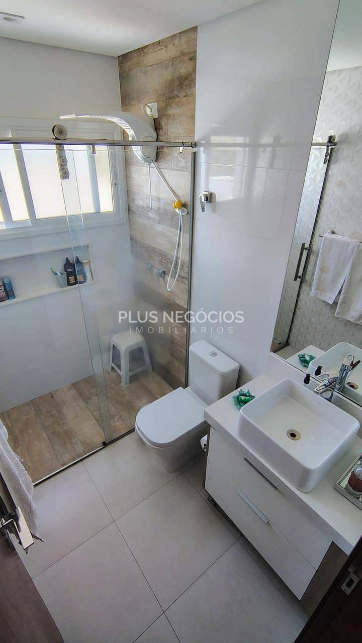 Casa, 3 quartos, 235 m² - Foto 80