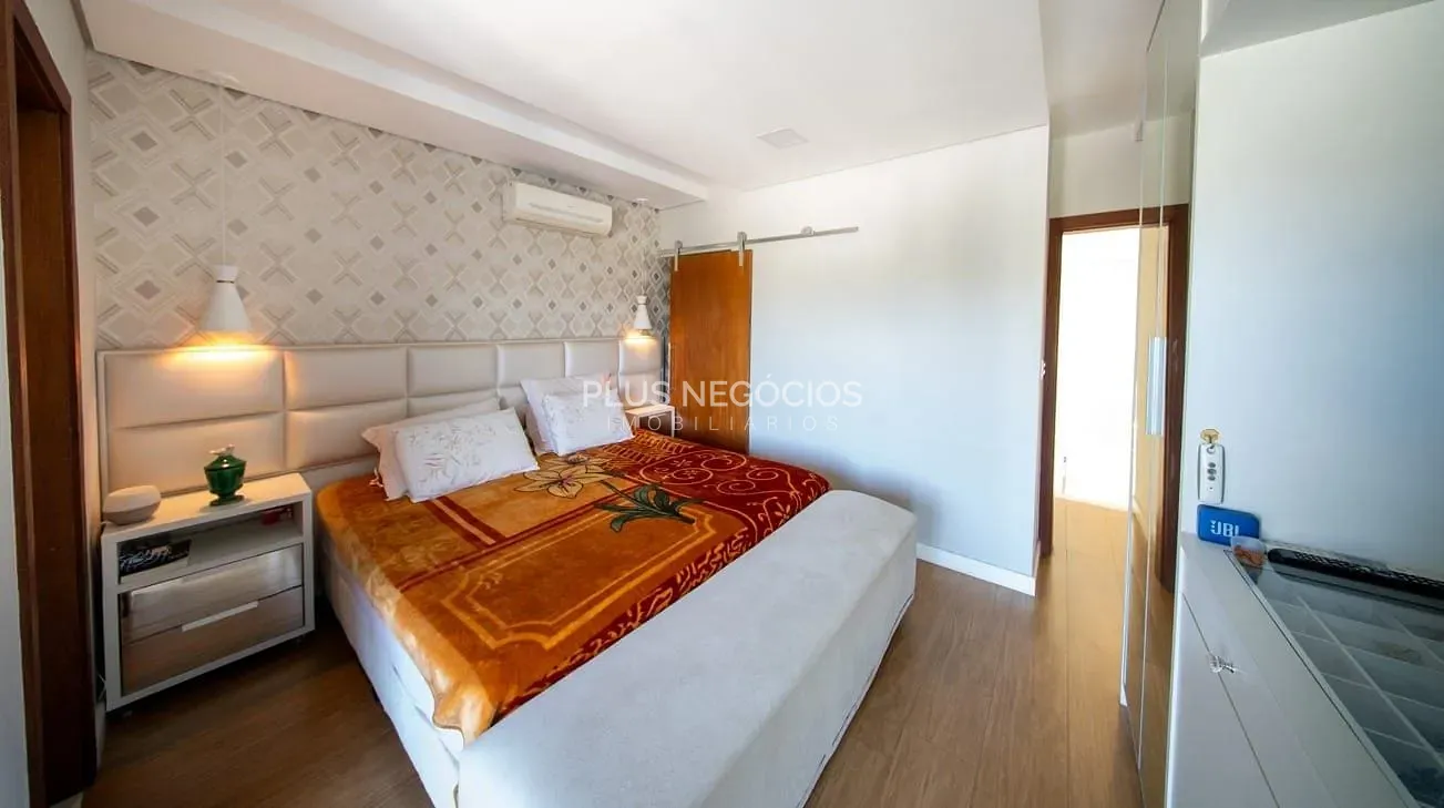 Casa, 3 quartos, 235 m² - Foto 30