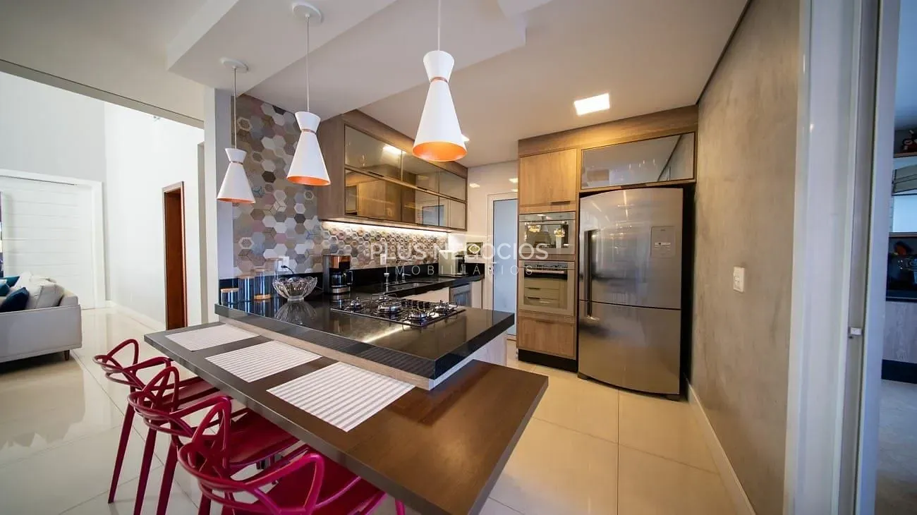 Casa, 3 quartos, 235 m² - Foto 24