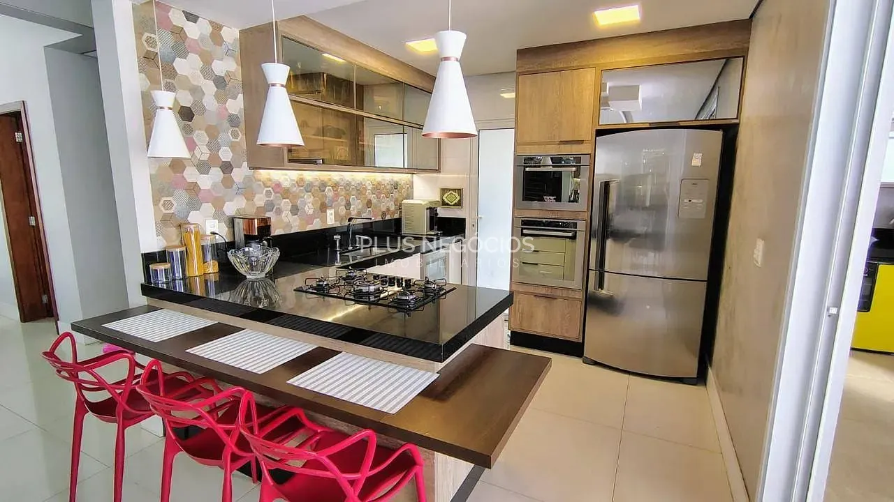 Casa, 3 quartos, 235 m² - Foto 57