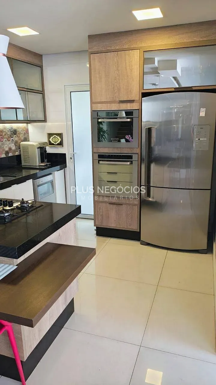 Casa, 3 quartos, 235 m² - Foto 60