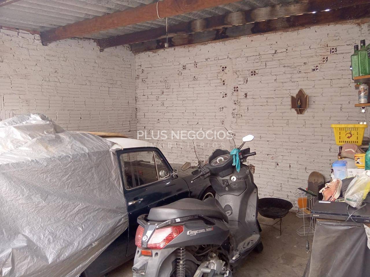 Casa à venda com 3 quartos, 90m² - Foto 11
