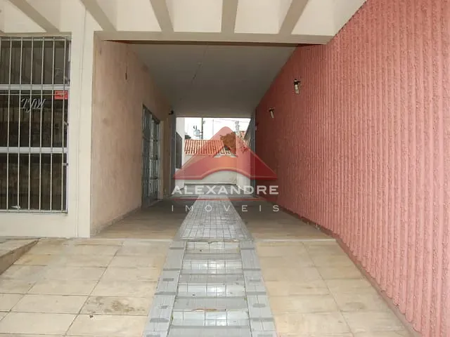 Casa 3 quartos e 2 banheiros, à venda, no bairro Jardim Bela Vista em São José dos Campos