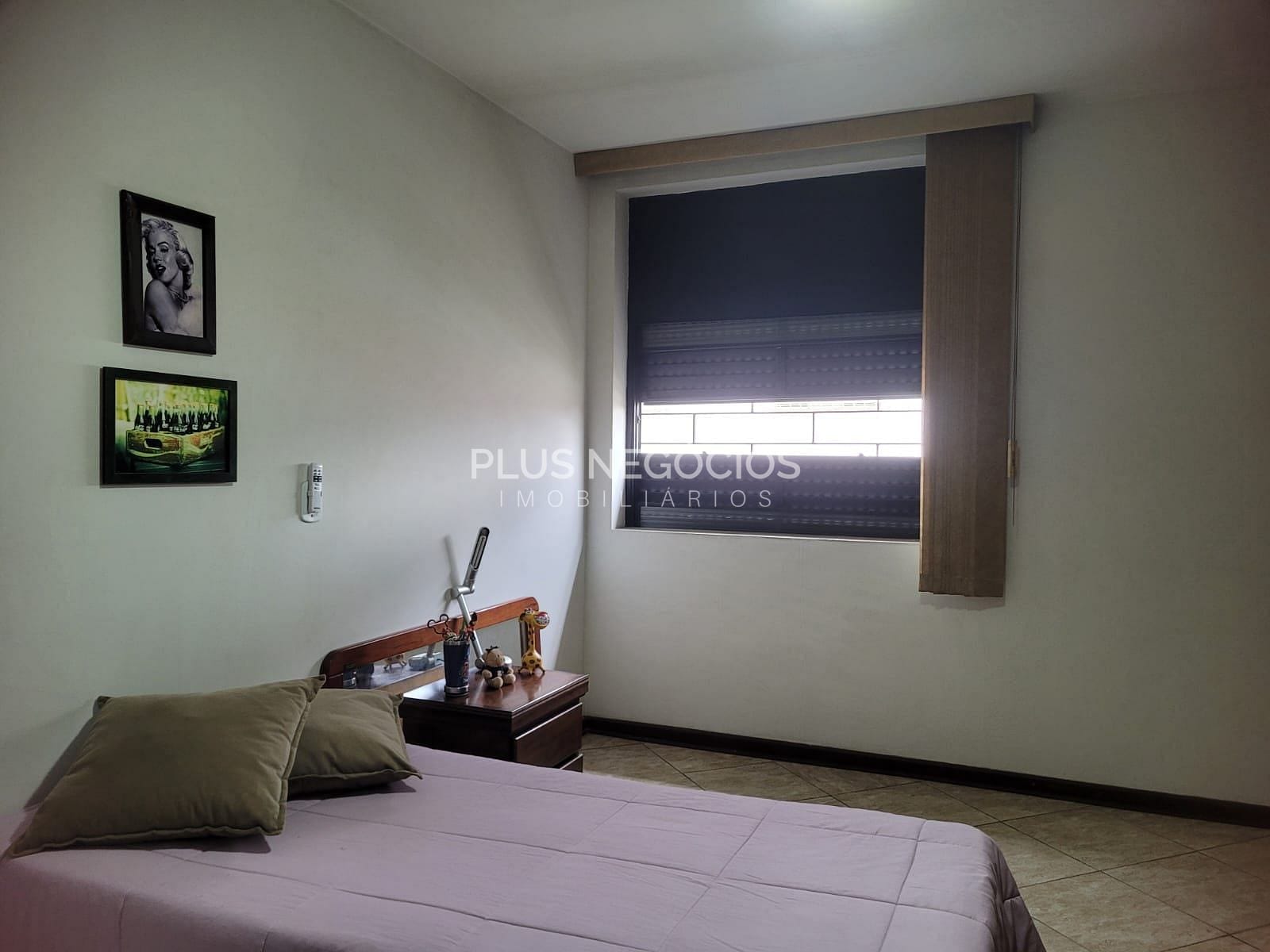 Casa, 3 quartos, 285 m² - Foto 34