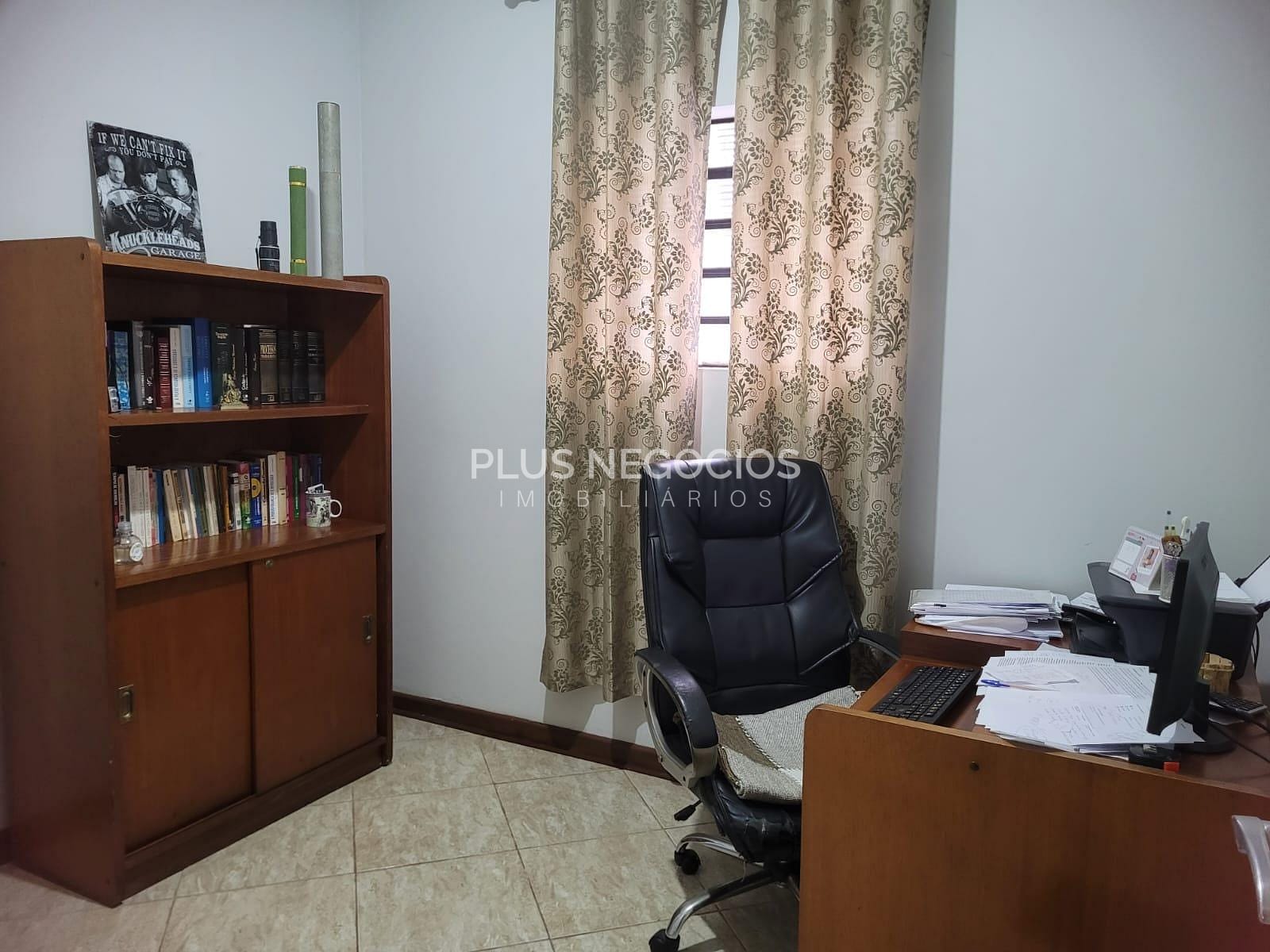 Casa, 3 quartos, 285 m² - Foto 9