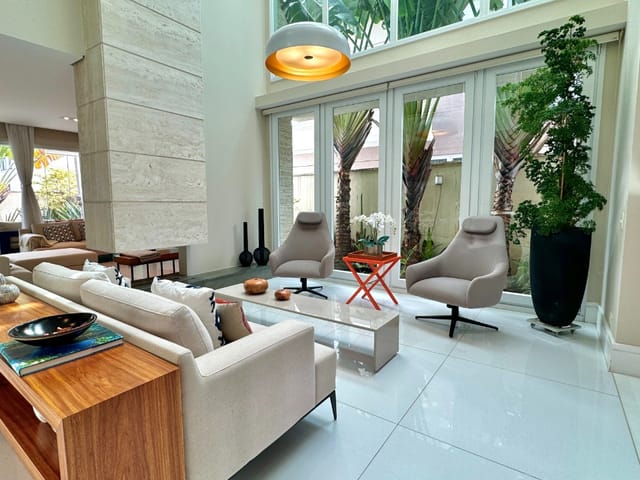 Casa com 420m² 4 quartos e 8 banheiros, à venda, no bairro Tamboré em Santana de Parnaíba
