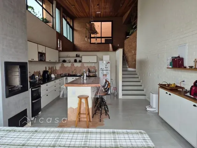 Casa com 452m² 4 quartos e 2 banheiros, à venda, no bairro Santa Luzia em Caçapava