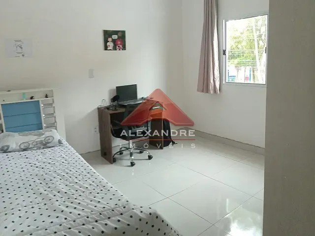 Casa 3 quartos e 2 banheiros, à venda, no bairro Conjunto Residencial Galo Branco em São José dos Campos
