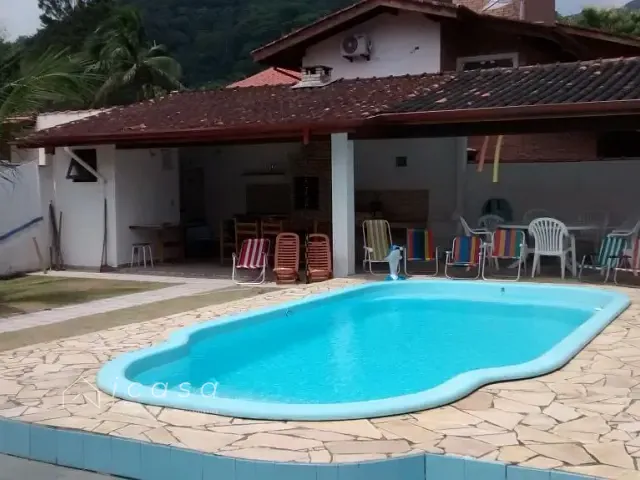 Casa com 420m² 3 quartos e 4 banheiros, à venda, no bairro Horto (Morro das Moças) em Ubatuba