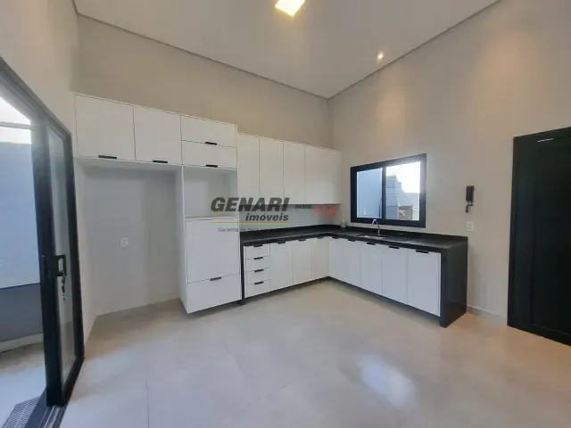 Casa com 150m² 3 quartos e 2 banheiros, à venda, no bairro Jardim Bom Sucesso em Indaiatuba